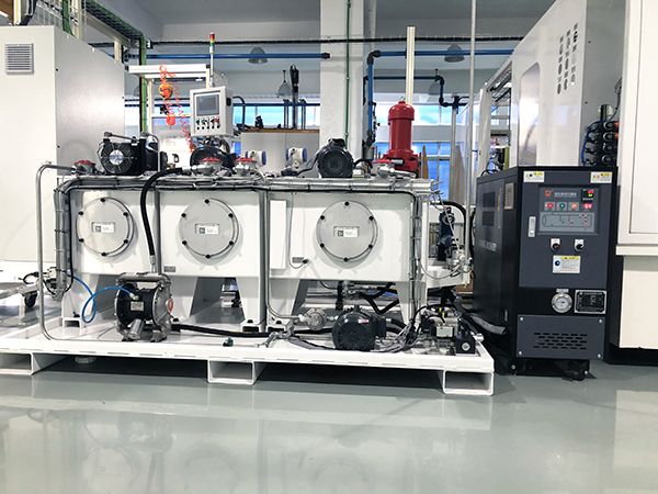 電池材料干燥工序中，電池材料干燥模溫機養護清理
